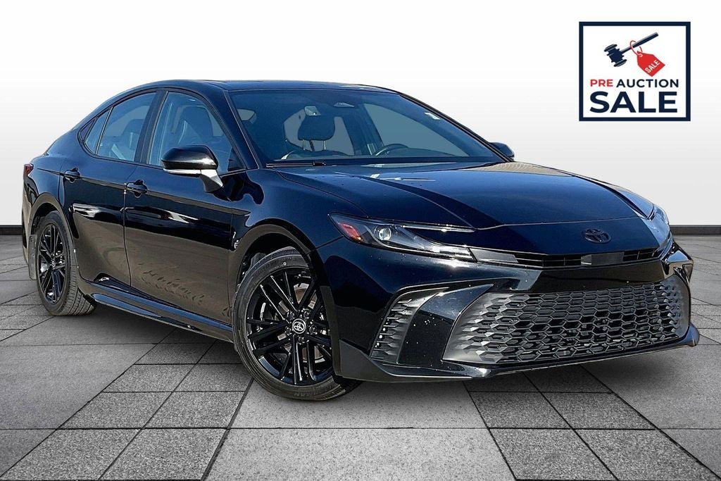 2025 Toyota Camry SE