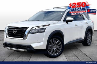 2023 Nissan Pathfinder SL