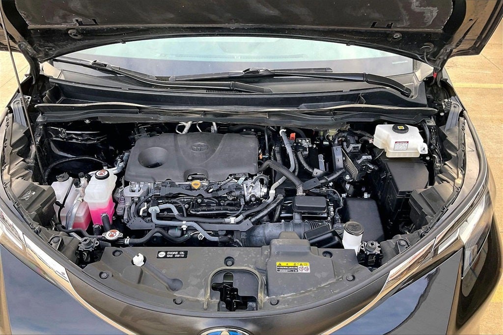 2022 Toyota Sienna XLE 8 Passenger