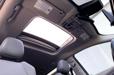 2022 Toyota Sienna XLE 8 Passenger