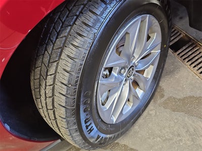 2024 Toyota Sienna LE 8 Passenger