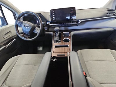 2024 Toyota Sienna LE 8 Passenger