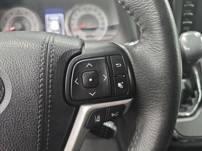 2018 Toyota Sienna SE 8 Passenger