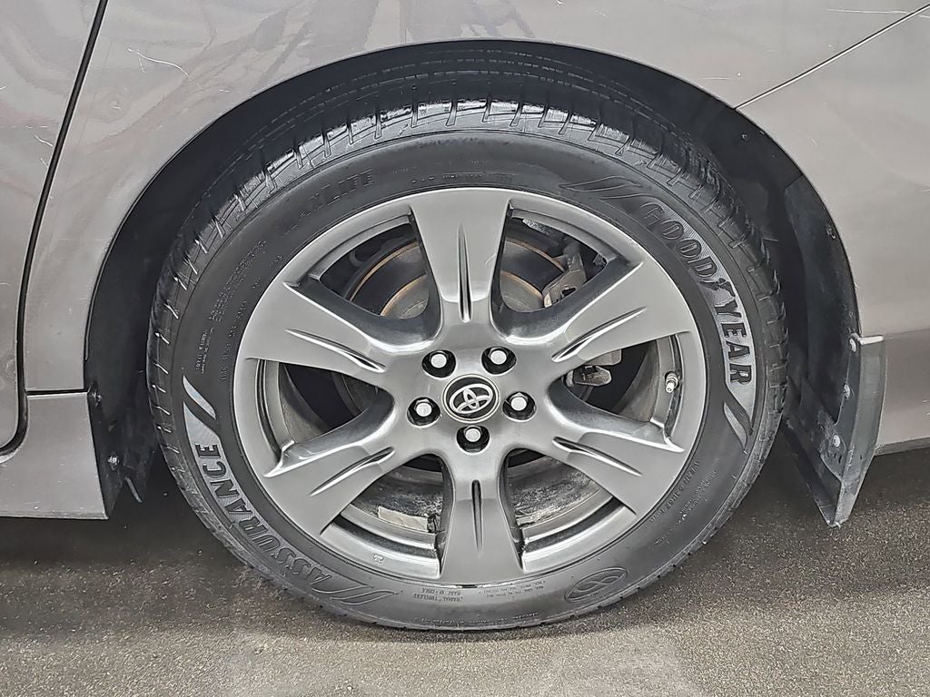 2018 Toyota Sienna SE 8 Passenger