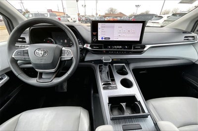 2025 Toyota Sienna XLE 7 Passenger