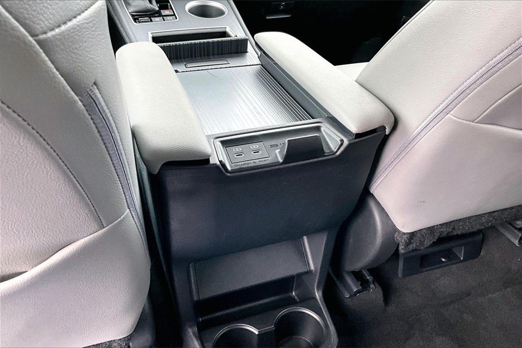 2025 Toyota Sienna XLE 7 Passenger