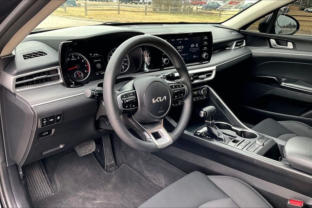 2022 Kia K5 LXS