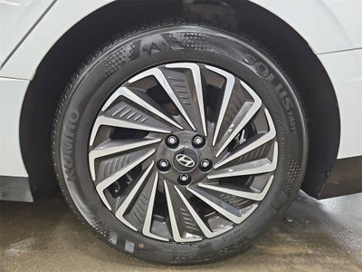 2024 Hyundai Sonata Hybrid Limited