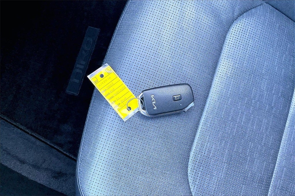 2023 Kia Niro Plug-In Hybrid SX